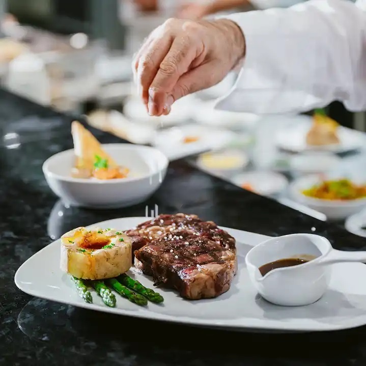 PR-Discovery-VB-CrownGrill-345x345.jpg